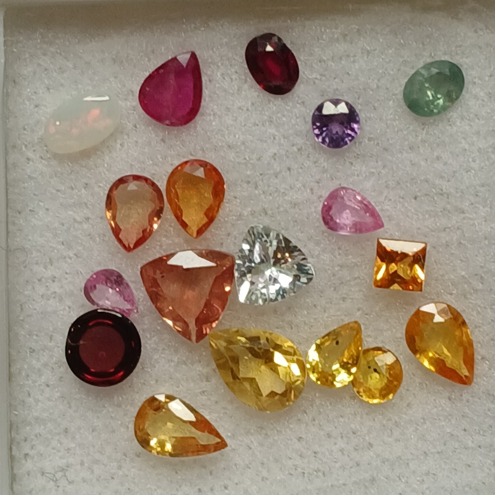 Multi-Color Gemstone Set 3-6mm - Picture 8 of 9